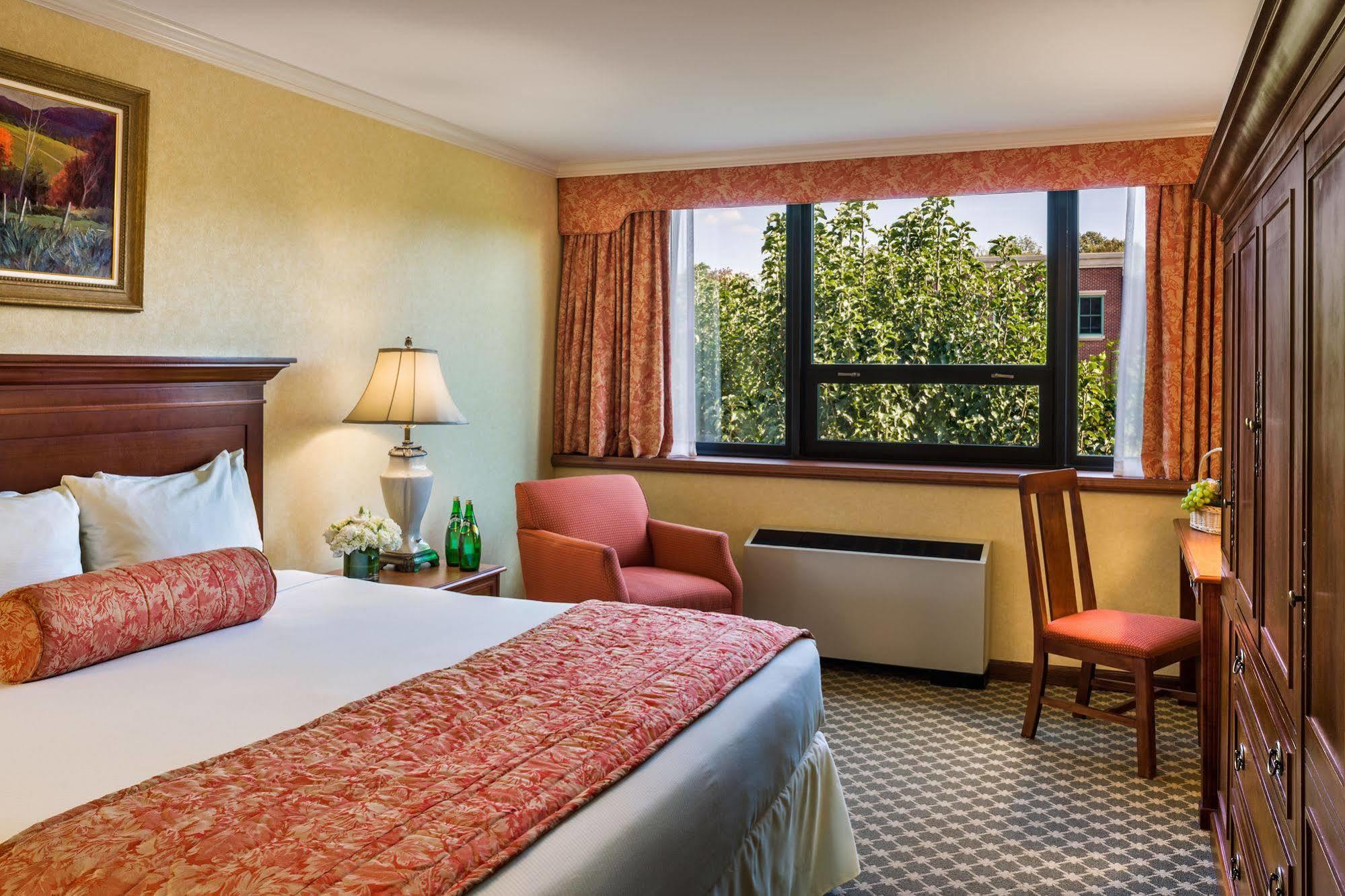 The Radnor Hotel Wayne Chambre photo