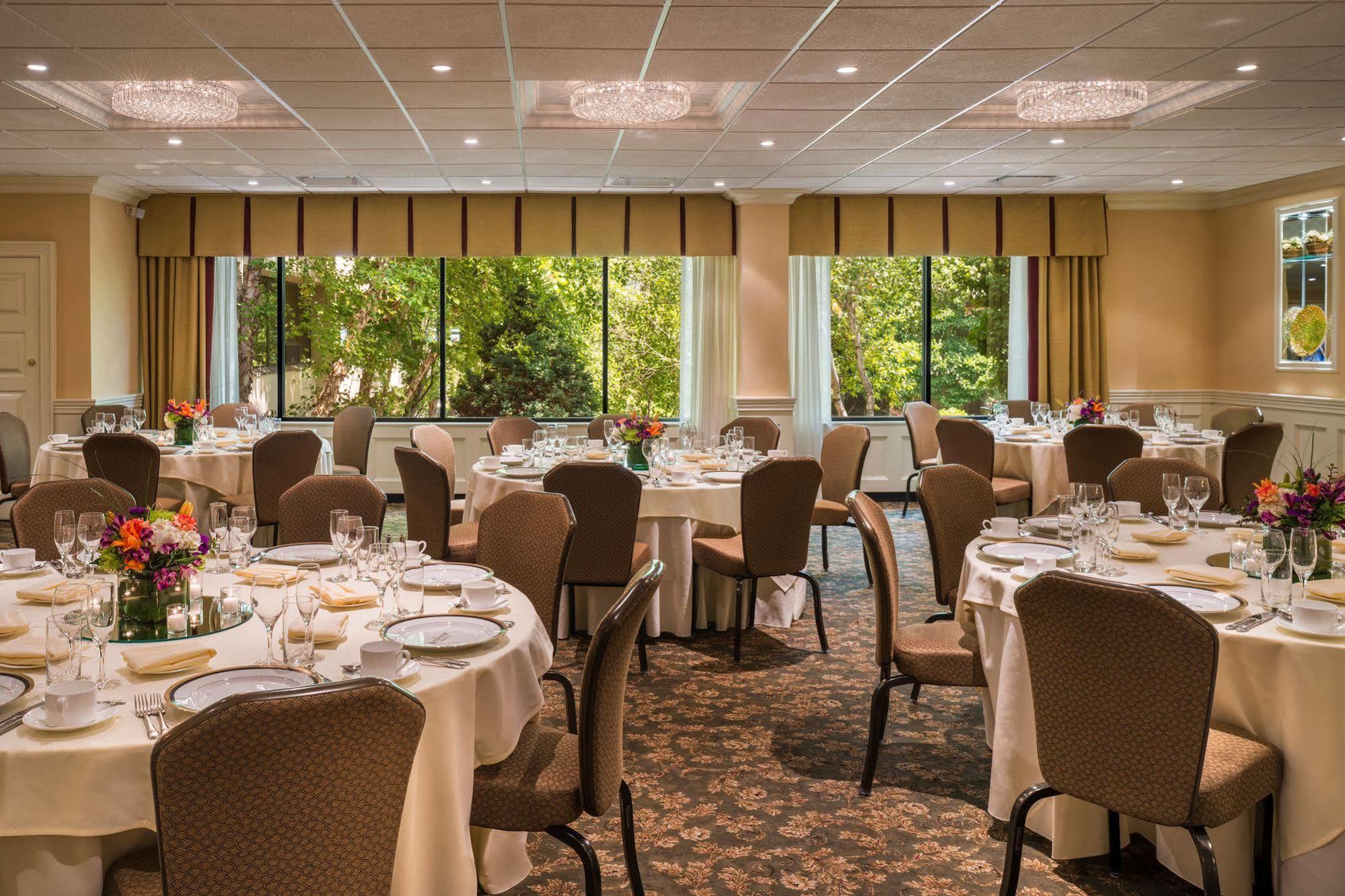 The Radnor Hotel Wayne Extérieur photo